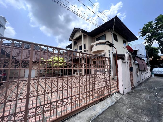 บ้านเดี่ยว เจริญนคร 46