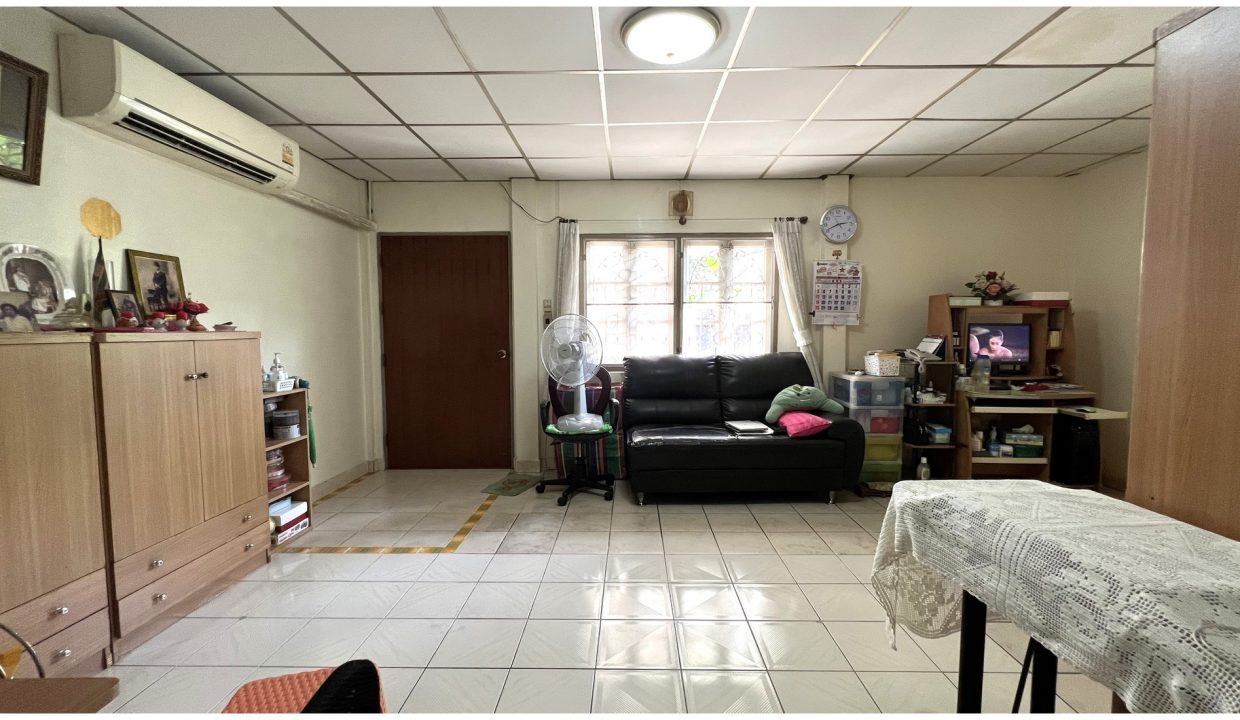 หมู่บ้านฉัตรเกล้าวิลล่า-นวมินทร์-153-070