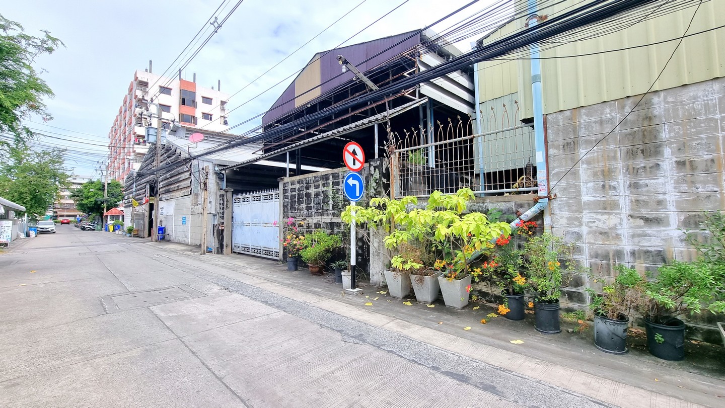 โรงงานเทพารักษ์ สมุทรปราการ