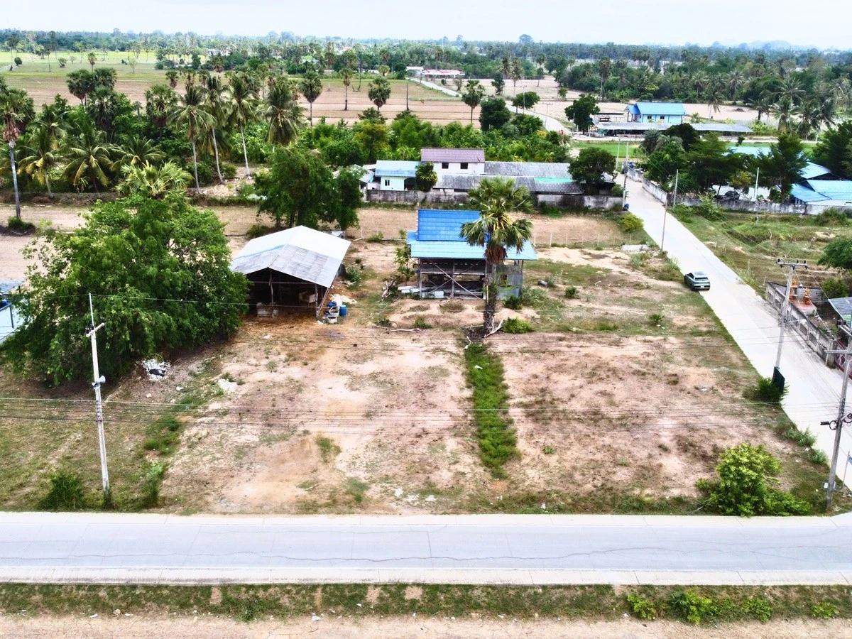 ขายที่ดินเพชรบุรี บ้านหาด